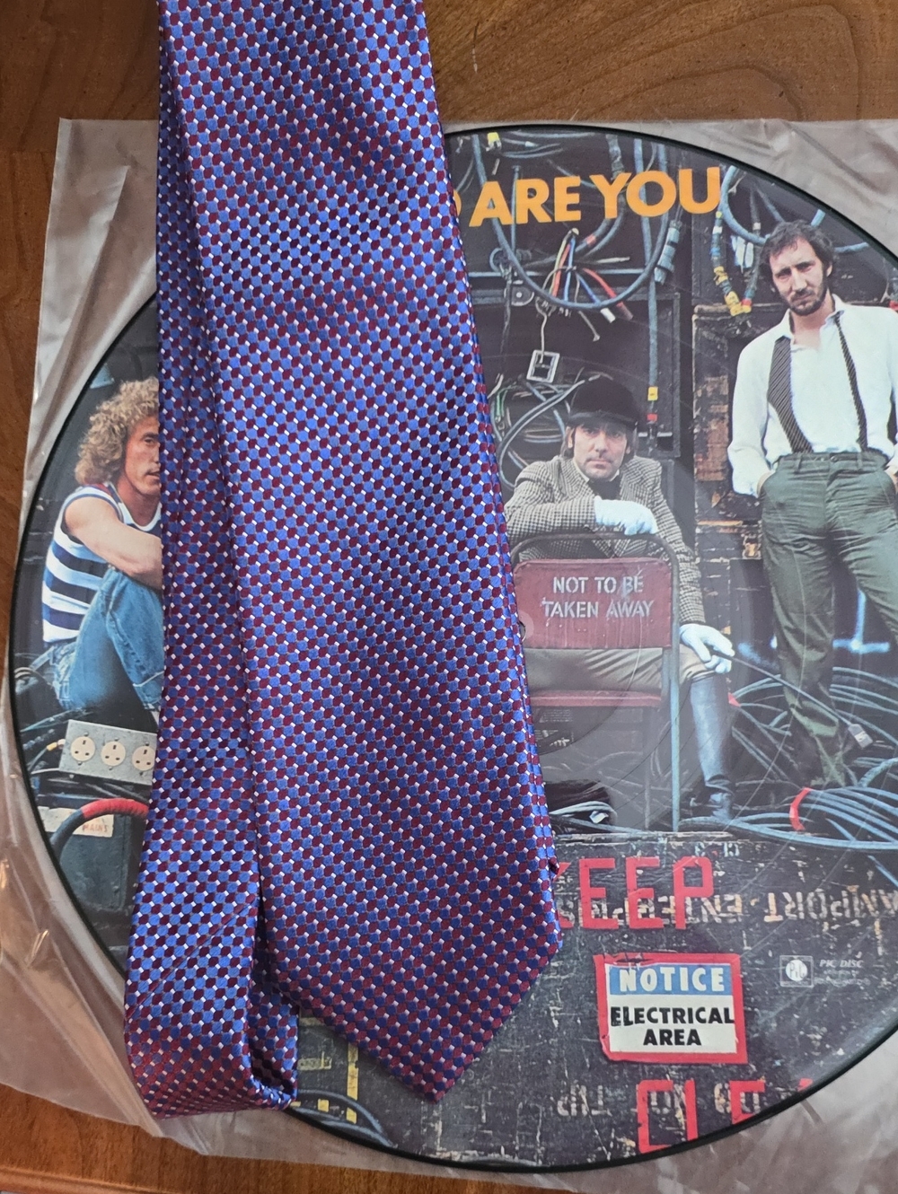 NWT Eton Blue and Red Micro-Pattern Silk Tie